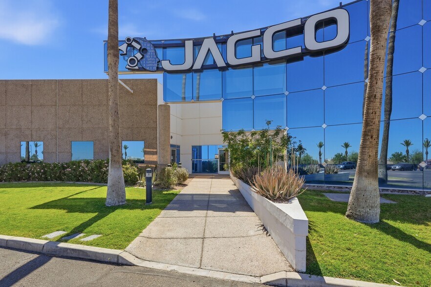 More Photos Of 3401 E Harbour Dr, Phoenix Light Manufacturing For Lease