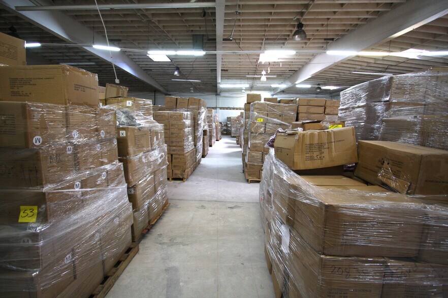 More Photos Of 1110 E 18th St, Los Angeles Industrial For Lease