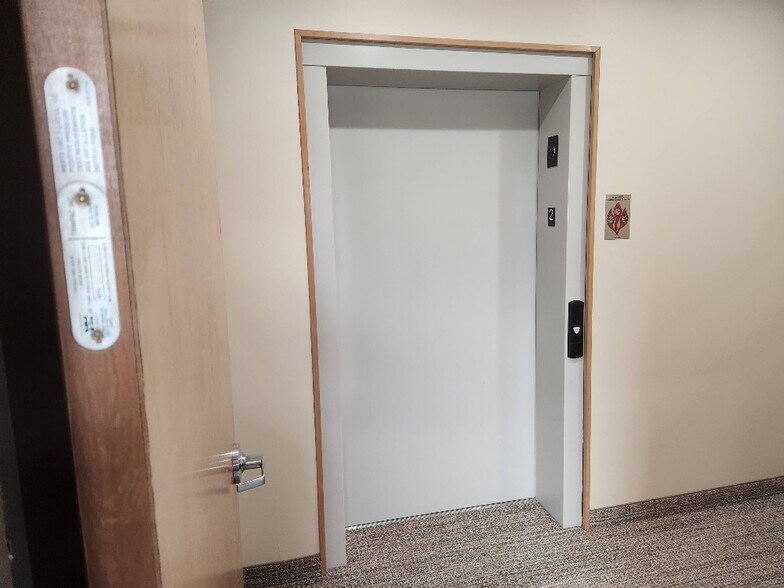 More Photos Of 3352 Sherman Ct, Eagan Medical For Sale