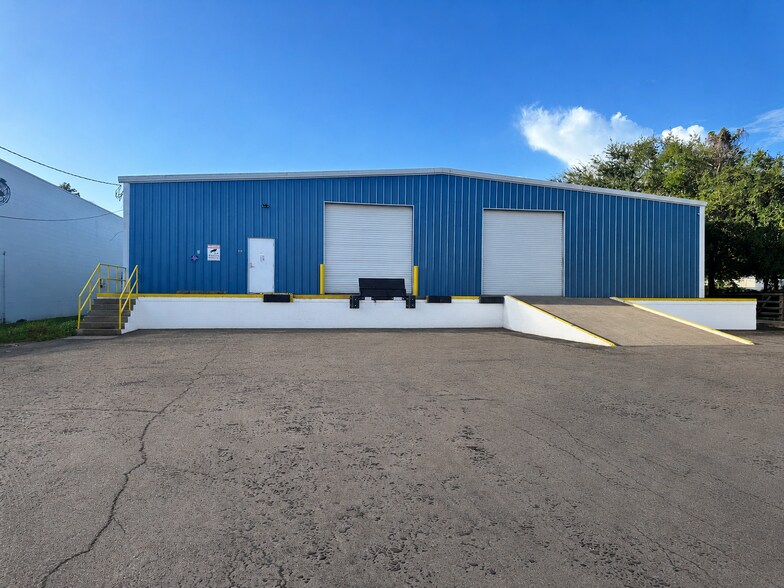 Primary Photo Of 3876 Bengert St, Orlando Warehouse For Lease