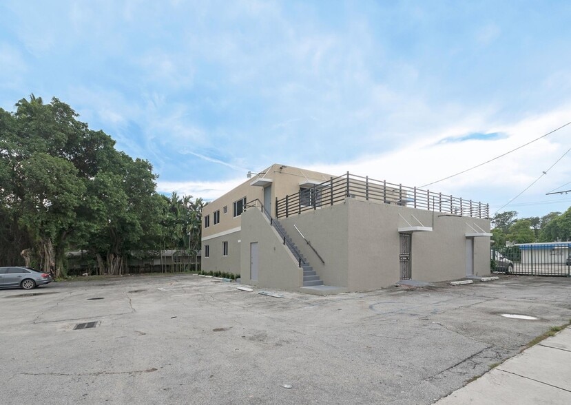 More Photos Of 11911 W Dixie Hwy, Miami Lodge Meeting Hall For Sale