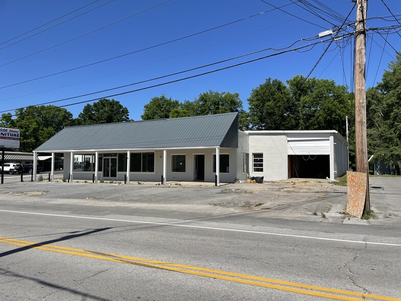 More Photos Of 901 Riverside Dr, Columbia Storefront Retail Office For Lease