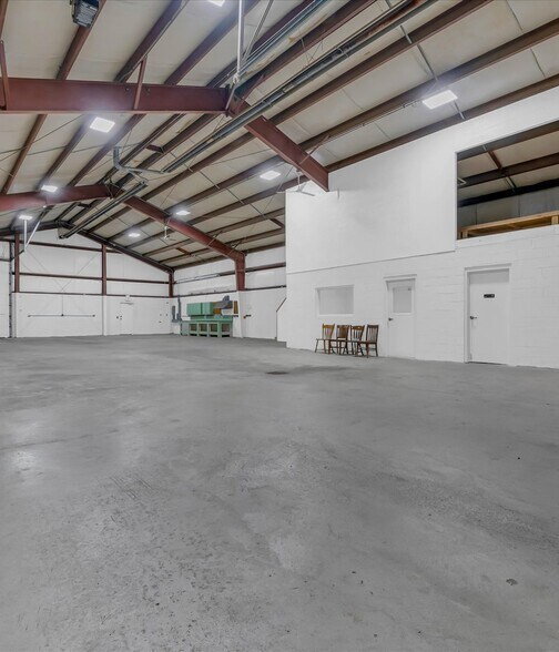 More Photos Of 12525 E 9 Mile Rd, Warren Warehouse For Sale