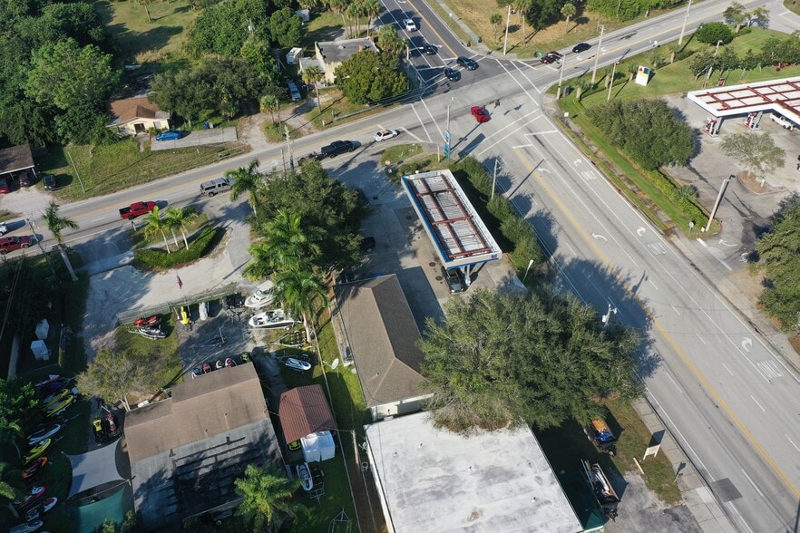 More Photos Of 755 4th St, Vero Beach Convenience Store For Sale