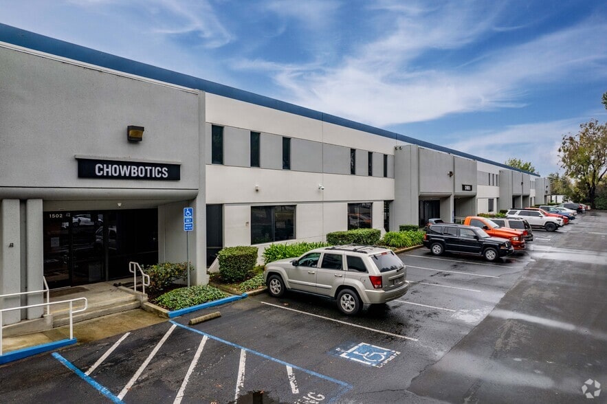 More Photos Of 1495-1497 Zephyr Ave, Hayward Unknown For Lease