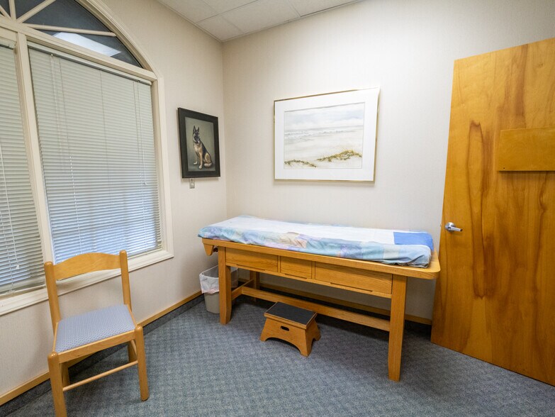 More Photos Of 110 E Carver St, Durham Medical For Sale