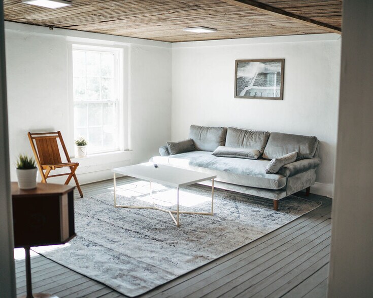 More Photos Of 1108 McKennie Ave, Nashville Loft Creative Space For Lease