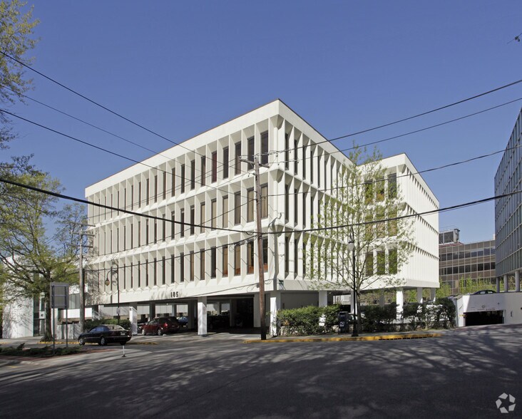 More Photos Of 185 Great Neck Rd, Great Neck Office For Lease