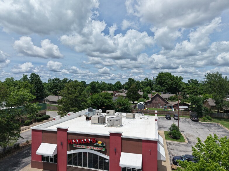 More Photos Of 2813 W Walnut St, Rogers Restaurant For Sale