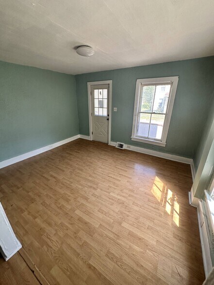 More Photos Of ,  Unknown For Sale