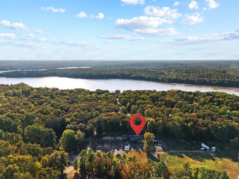 More Photos Of 11728 US Highway 68 E, Benton Flex For Sale