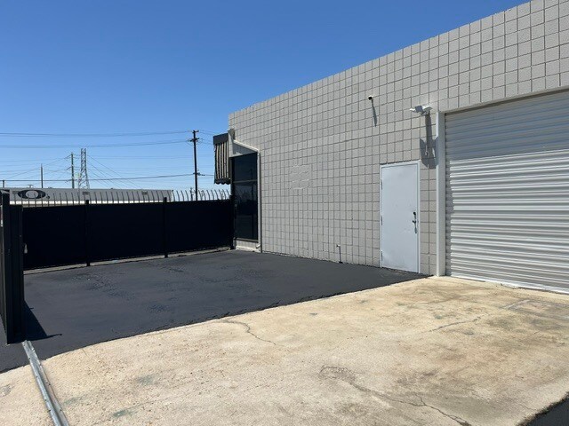 More Photos Of 3100 Union Ave, Bakersfield Freestanding For Lease