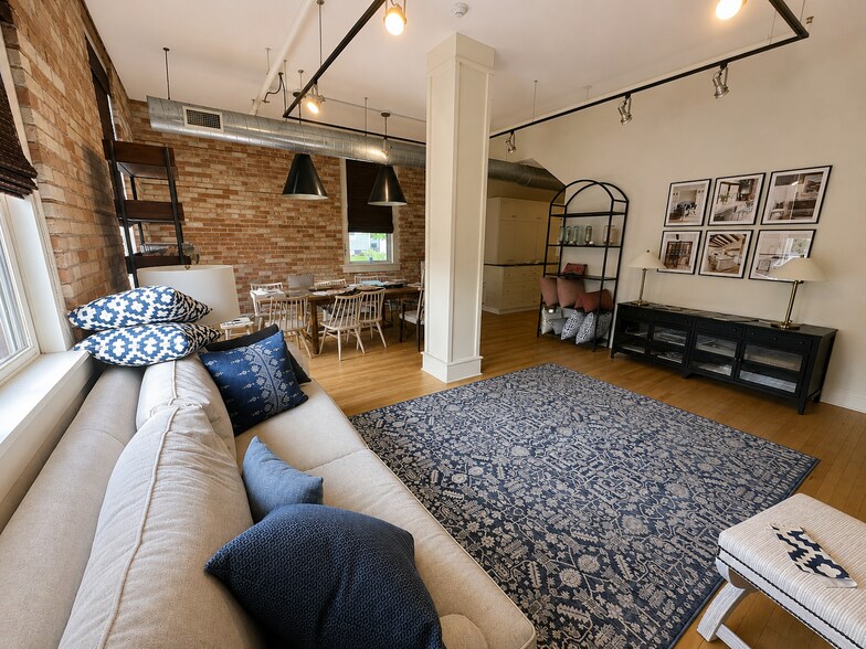 More Photos Of 17 S 2nd St, Grand Haven Loft Creative Space For Sale
