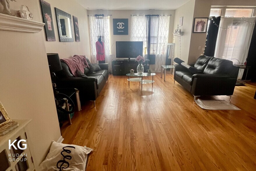 More Photos Of 3559 N Milwaukee Ave, Chicago Apartments For Sale
