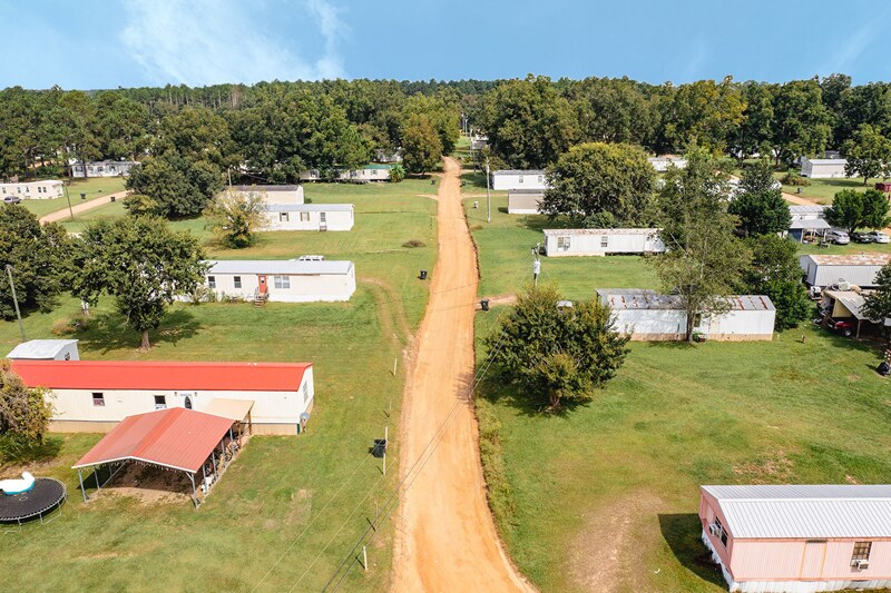 More Photos Of 4916 U.S. 441, Douglas Manufactured Housing Mobile Home Park For Sale