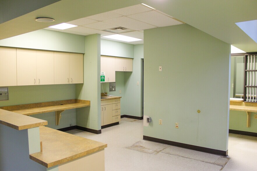 More Photos Of 326 Cooper St, Cedar Hill Medical For Lease