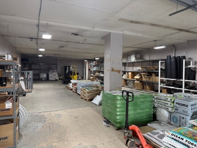 More Photos Of 4532 SE 63rd Ave, Portland Warehouse For Lease