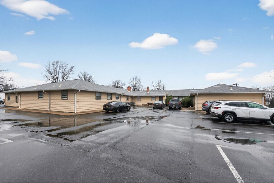 More Photos Of 1701 Wynwood Dr, Cinnaminson Medical For Sale
