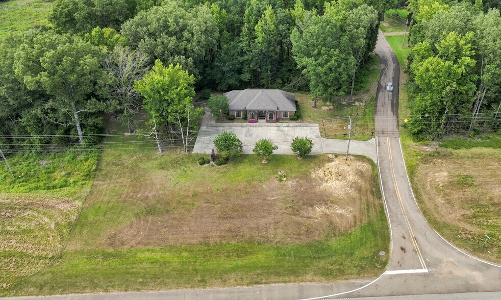 More Photos Of 200 Forest View Dr, Raymond Office For Lease
