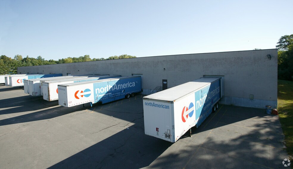 More Photos Of 95 Peters Rd, Bloomfield Light Manufacturing For Lease