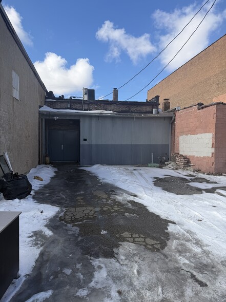 More Photos Of 6731 Kennedy Ave, Hammond Storefront Retail Residential For Lease