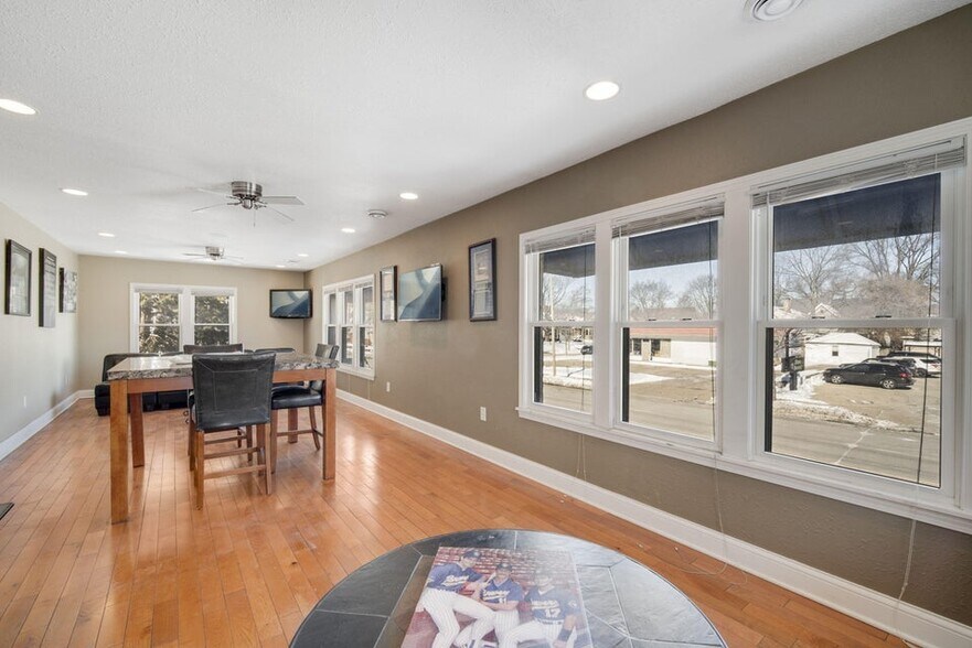 More Photos Of 6317 W Bluemound Rd, Milwaukee Bar For Sale