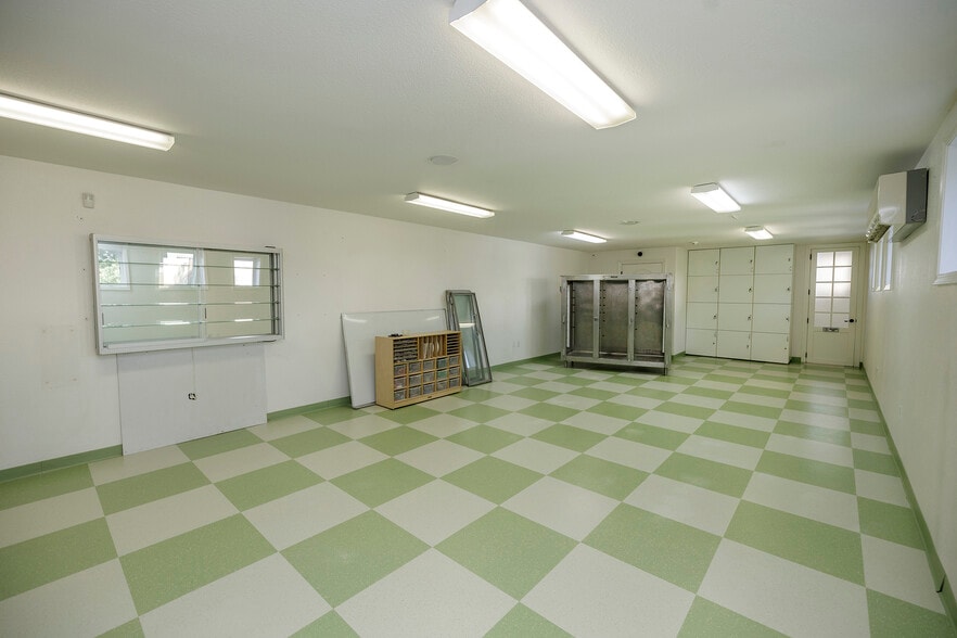 More Photos Of 918 10th St, Modesto Storefront Retail Office For Sale