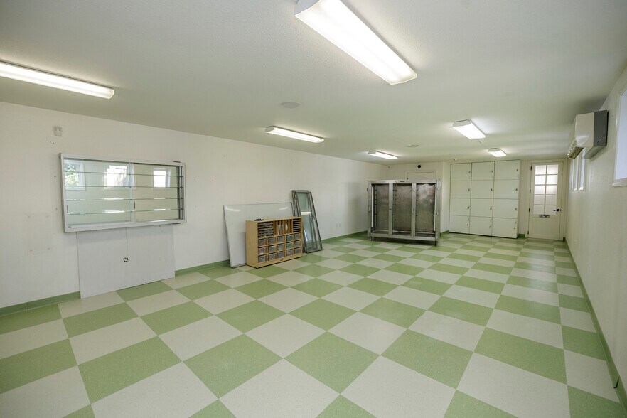 More Photos Of 918 10th St, Modesto Storefront Retail Office For Sale