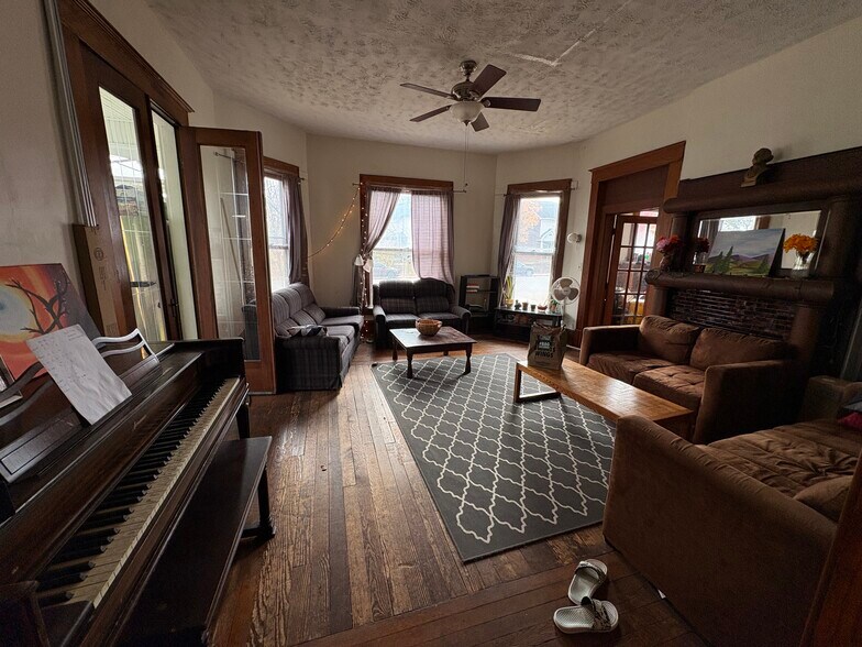 More Photos Of 401 N Salisbury St, West Lafayette Apartments For Sale