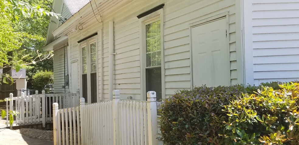 More Photos Of 3058 Stone Mountain St, Lithonia Daycare Center For Sale