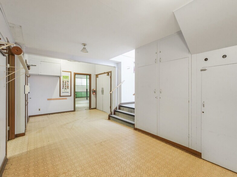 More Photos Of 9630 74 Av NW, Edmonton Flex For Sale