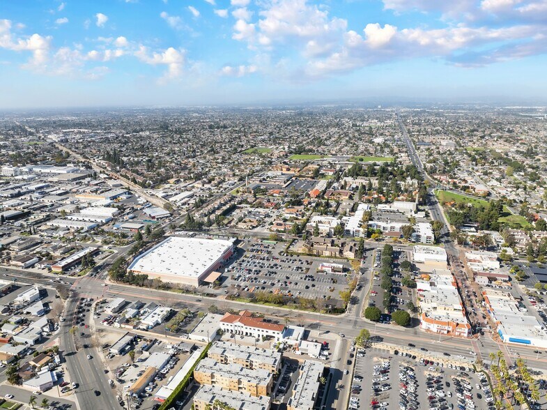 More Photos Of 10901 Garden Grove Blvd, Garden Grove Fast Food For Sale