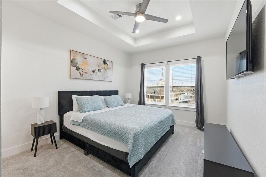 More Photos Of 7908 Brandon St, Houston Multifamily For Sale