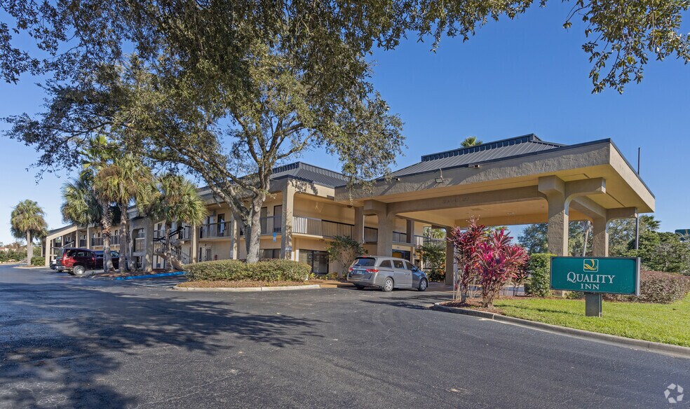 More Photos Of 6135 Youngerman Cir, Jacksonville Hotel For Sale