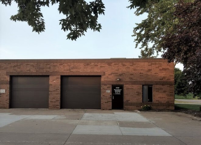 More Photos Of 9423-9435 Mercantile Dr, Mentor Manufacturing For Lease