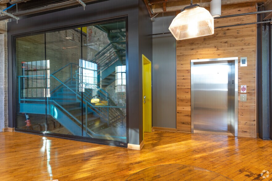 More Photos Of 37 W Cross St, Baltimore Office For Sale