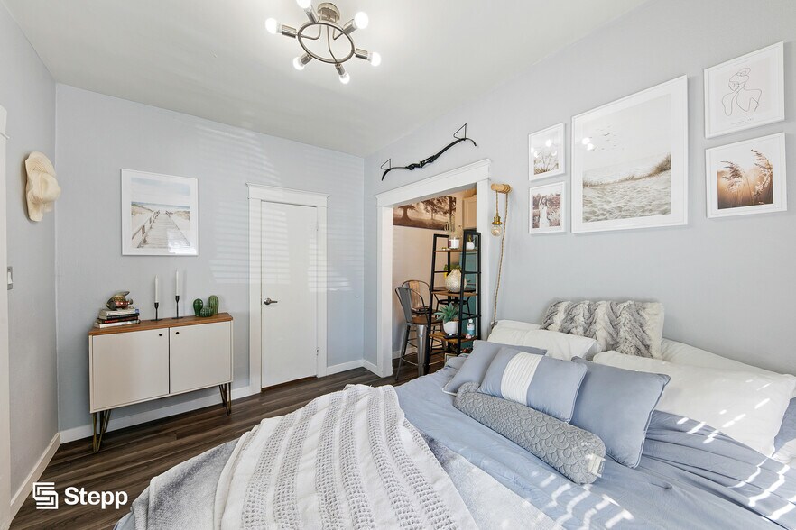 More Photos Of 445 E 3rd St, Long Beach Apartments For Sale