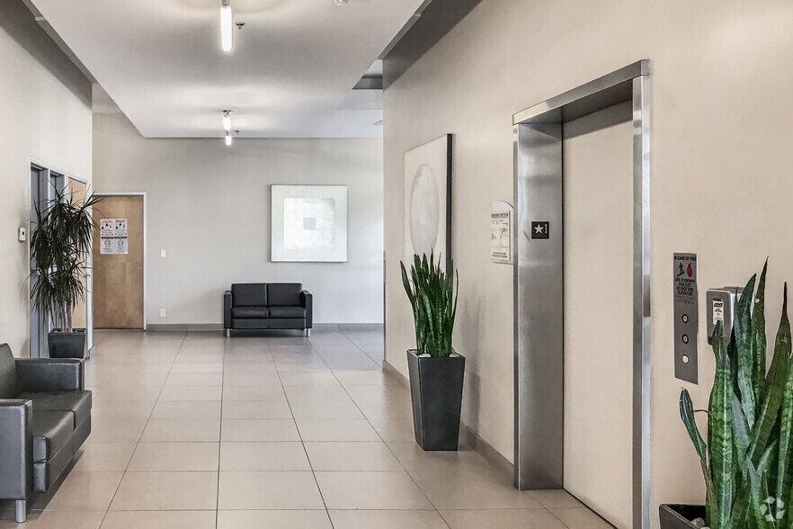 More Photos Of 675 Camino de los Mares, San Clemente Medical For Lease