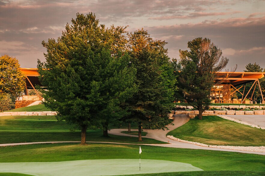 More Photos Of 324183 Mount Elgin Rd, South-West Oxford Golf Course Driving Range For Sale