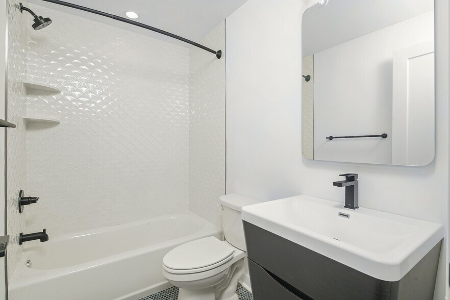 More Photos Of 1246 N Front St, Philadelphia Office For Sale