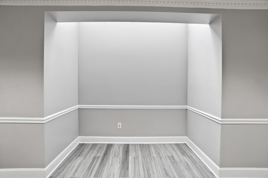 More Photos Of 4753-4759 Cornell Rd, Blue Ash Medical For Sale