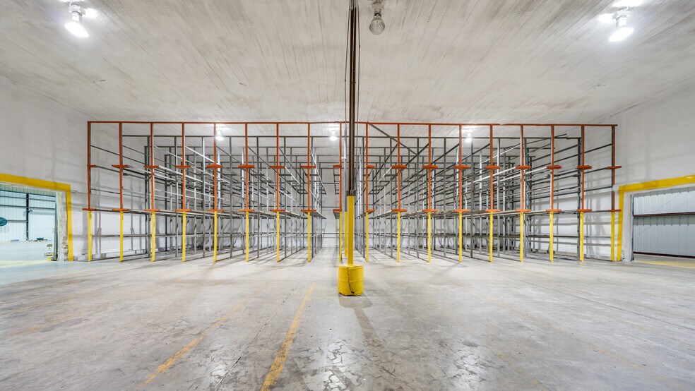 More Photos Of 2476 GA-76 Hwy, Adel Warehouse For Sale