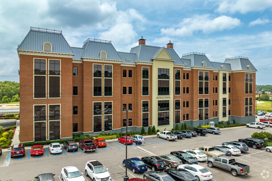 More Photos Of 2826 Ross Clark Cir, Dothan Unknown For Sale