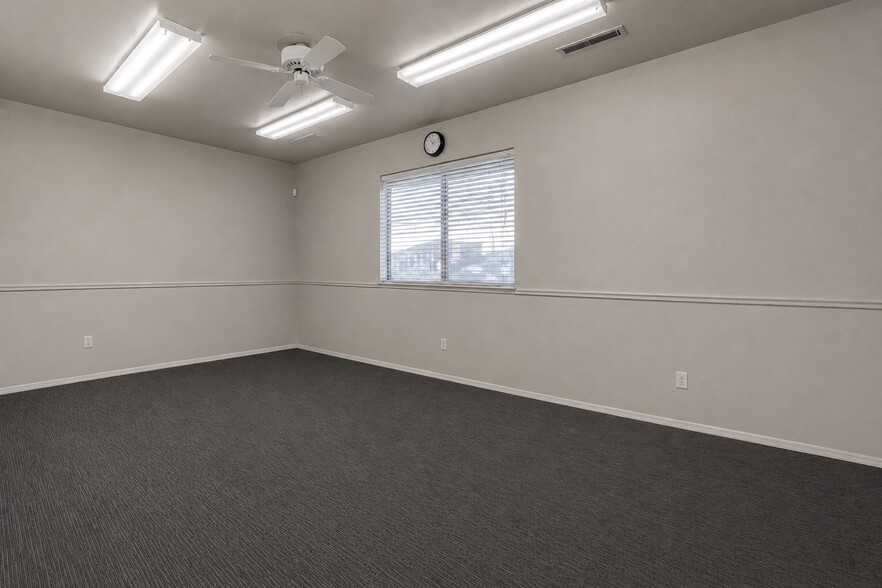 More Photos Of 8056 E Valley Rd, Prescott Valley Medical For Lease