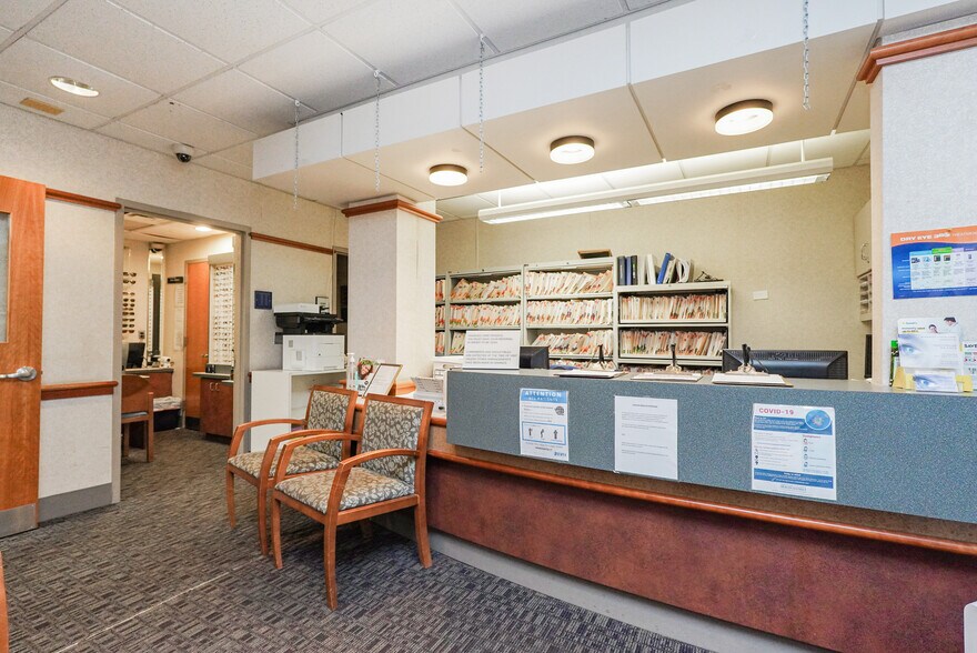 More Photos Of 2691 Hylan Blvd, Staten Island Medical For Lease