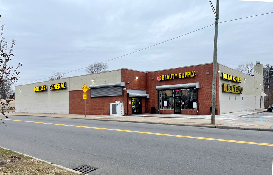 More Photos Of 1727-1737 E State Fair, Detroit Storefront For Sale