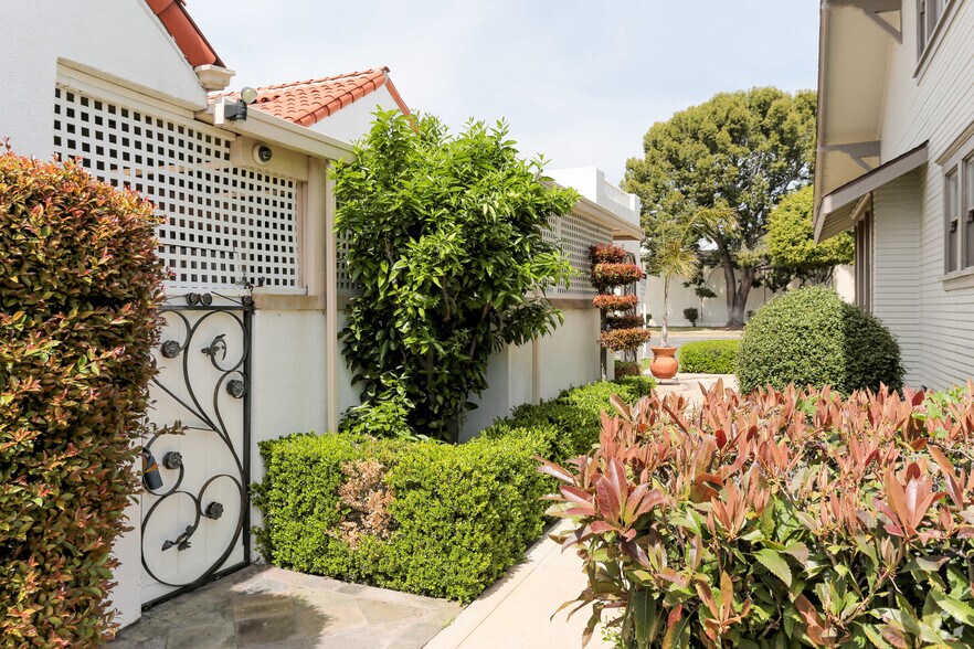 More Photos Of 932 E Chapman Ave, Orange Medical For Sale