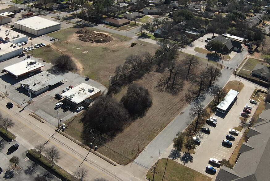 More Photos Of 2600 W Park Row Dr, Pantego Land For Lease