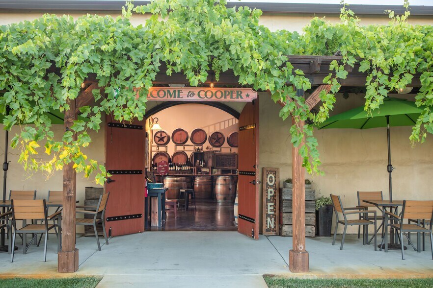 More Photos Of 21365 Shenandoah School Rd, Plymouth Winery Vineyard For Sale