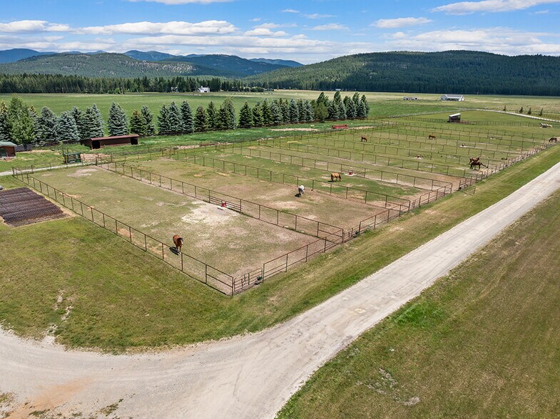 More Photos Of 555 Twin Bridges Rd, Whitefish Specialty For Sale
